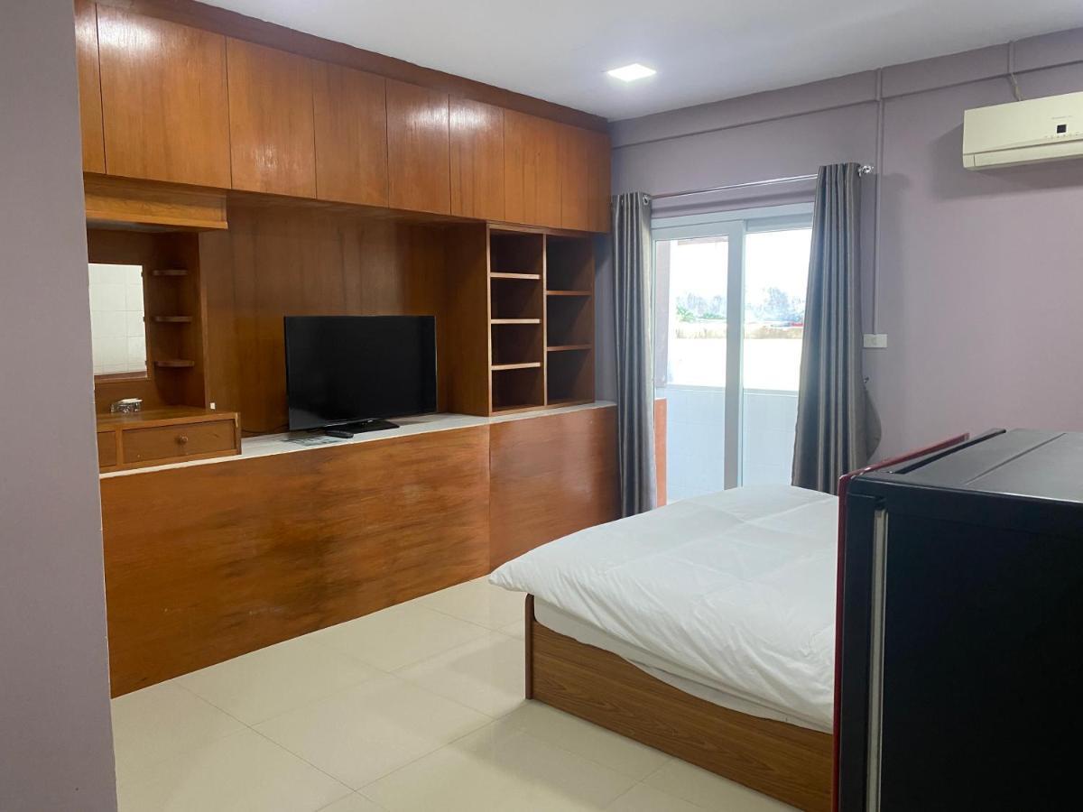 Hug Me Guesthouse Pattaya Eksteriør bilde