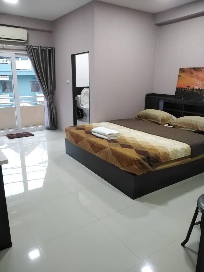 Hug Me Guesthouse Pattaya Eksteriør bilde